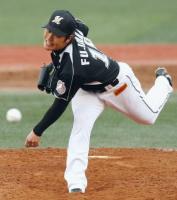 ロッテの藤岡がプロ初登板初先発初勝利