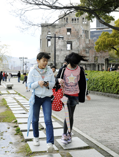 春の嵐、列島襲う