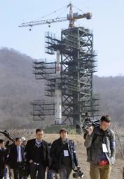 北朝鮮、ミサイルの「発射準備完了」 会見で言明