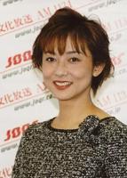 斉藤慶子、昨年１１月に１５歳上社長と再婚