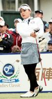 若林舞衣子、首位タイ浮上…女子ゴルフ第２日