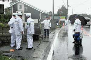 また登校児童の列に車 館山で小１男児死亡