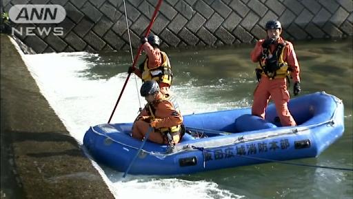 母親と一緒のはずが…川に流された赤ちゃん死亡