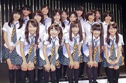 NMB48の3期生がファースト公演「夢は選抜メンバーに入ること!」