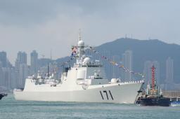 香港に中国軍艦２隻寄港 返還１５年で、ソマリア帰途