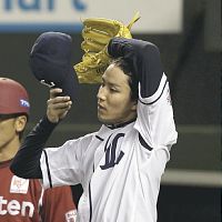 タカ、逃げ切り２連勝…オリックスと楽天３連勝