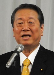 岡田氏、小沢元代表の消費増税法案反対「非生産的」