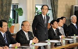 小沢氏処分解除 「消費税」反対なら離党が筋だ