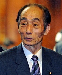 自民・町村氏:輿石幹事長の「同日選」発言を批判