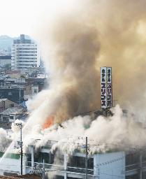 ホテルで火災、７人死亡＝３人重軽傷―広島・福山