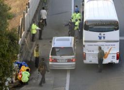 関越道バス事故 現場に運転手を立ち会わせ調査 (13日)