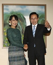 ミャンマー民主化 韓国が支援を表明 大統領、スー・チー氏と会談