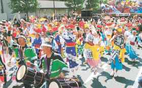 踊り手、観客 思いは一つ 盛岡・東北六魂祭が閉幕