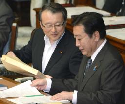 公務員法案審議入り 首相「早期成立を」