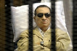 エジプト前大統領ムバラク氏、デモ隊殺害の罪で終身刑