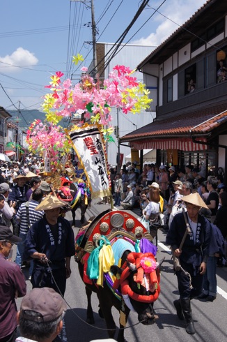 北広島で壬生の花田植え、過去最多15000人つめかける