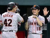 杉内、両リーグトップ８勝！防御率１点切り０・９６！