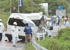 「原発事故さえなければ」 福島の５人死亡、現場に献花