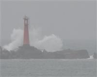 台風４号 高知の一部暴風域に