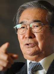 石原氏、尖閣購入まで知事続投？「放り出すわけにはいかない」