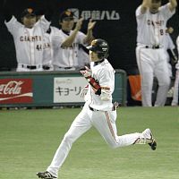 巨人、延長で坂本が同点打…阪神は勝率５割復帰