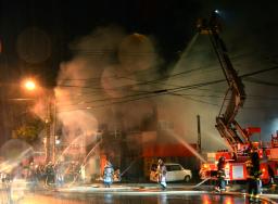 鹿児島市で火事 焼け跡から２人の遺体（鹿児島県）