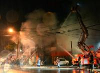 火災:店舗兼住宅を全焼、２遺体見つかる…鹿児島