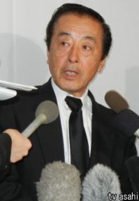 加藤「心にぽっかり穴」小野さん告別式