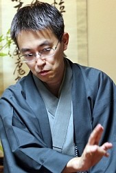 将棋:羽生、タイトル８１期達成…大山抜き歴代最多