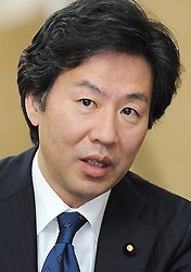 特例公債法案の会期内成立なければ、10月に財源枯渇＝財務相