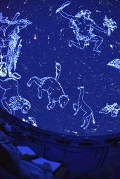 世界最多１億４千万個の星映す プラネタリウム７日開館