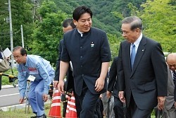 早期着工に努力＝八ツ場ダムを初視察－羽田国交相